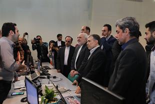 بازدید دکتر ظریف از کارخانه نوآوری آزادی