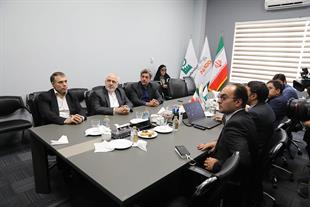 بازدید دکتر ظریف از کارخانه نوآوری آزادی