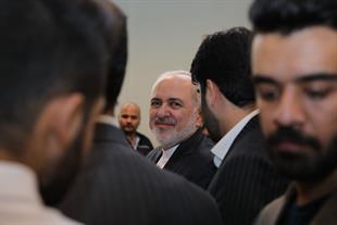 بازدید دکتر ظریف از کارخانه نوآوری آزادی