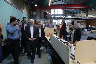 بازدید دکتر ظریف از کارخانه نوآوری آزادی